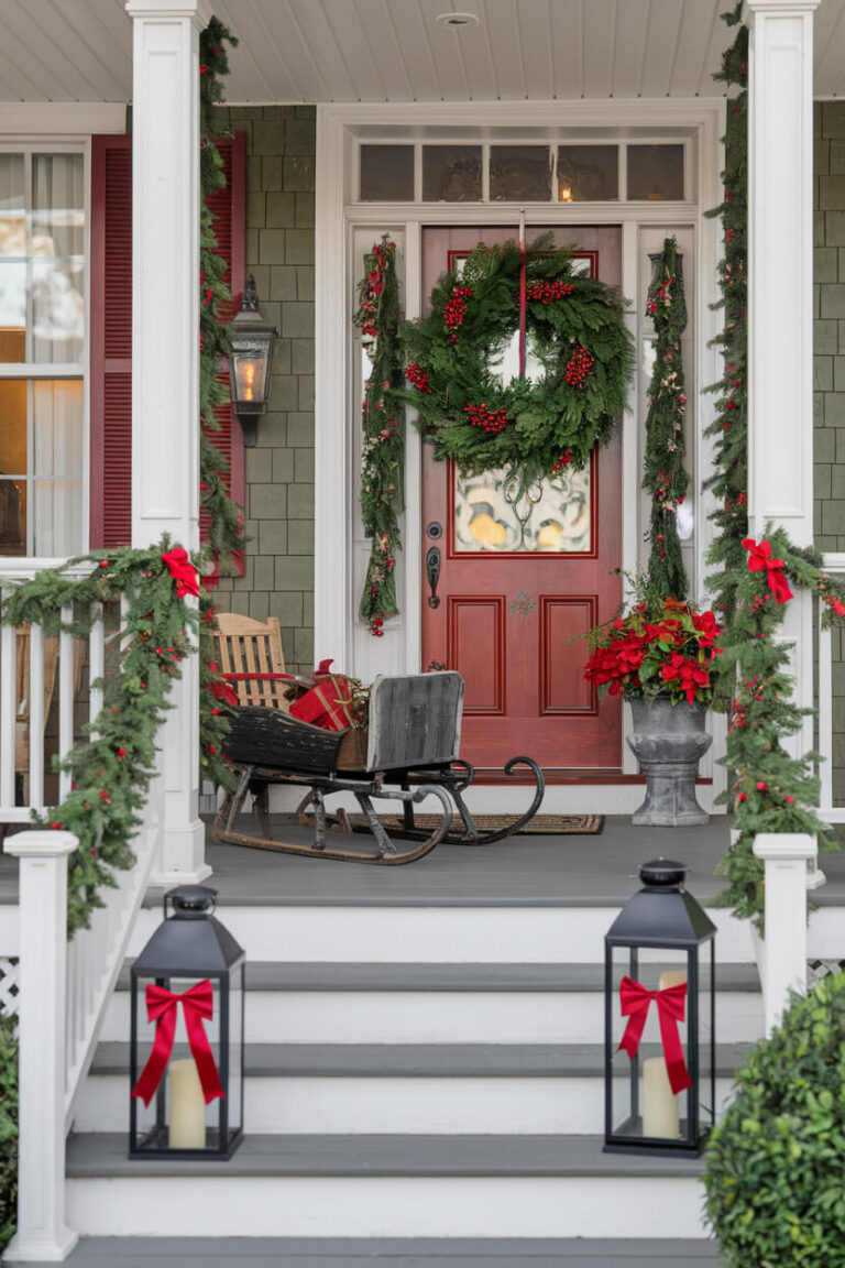29 Christmas Front Porch Decorating Ideas
