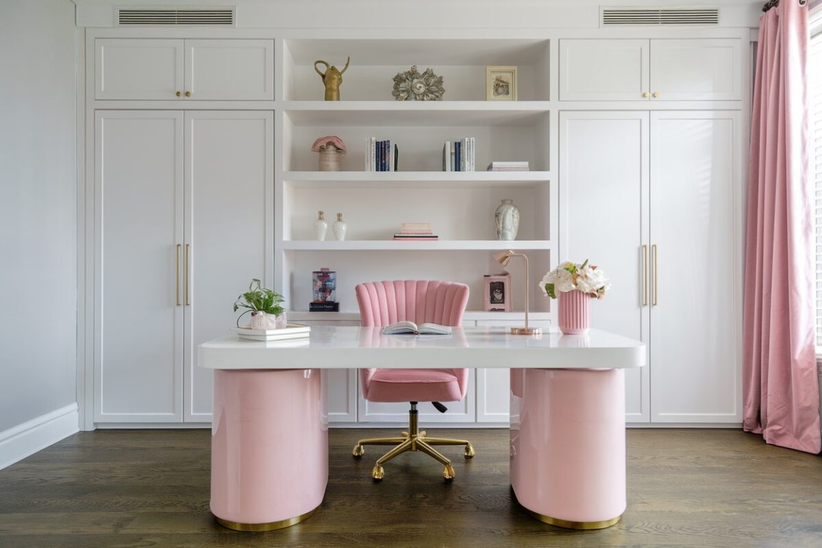 26 Pink and White Home Office Ideas